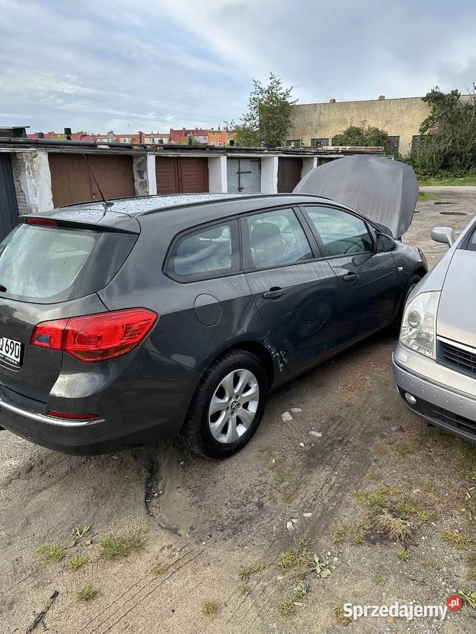 Opel Astra J 14 turbo kombi 116000km Kołobrzeg sprzedam