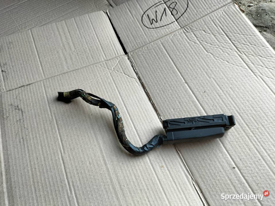 AUDI 80 B4 80B4 ITD 1H0906373 WTYCZKA KOSTKA Pozostałe Kamień-Kolonia