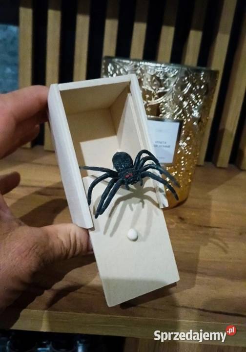 Pająk wyskakujący z pudełka Gadżet niespodzianka