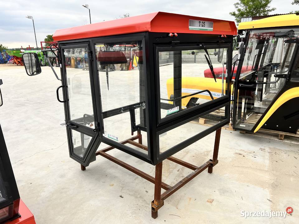 Kabina ciągnikowa kabina Ursus C330 C360 MF235 Sochaczew