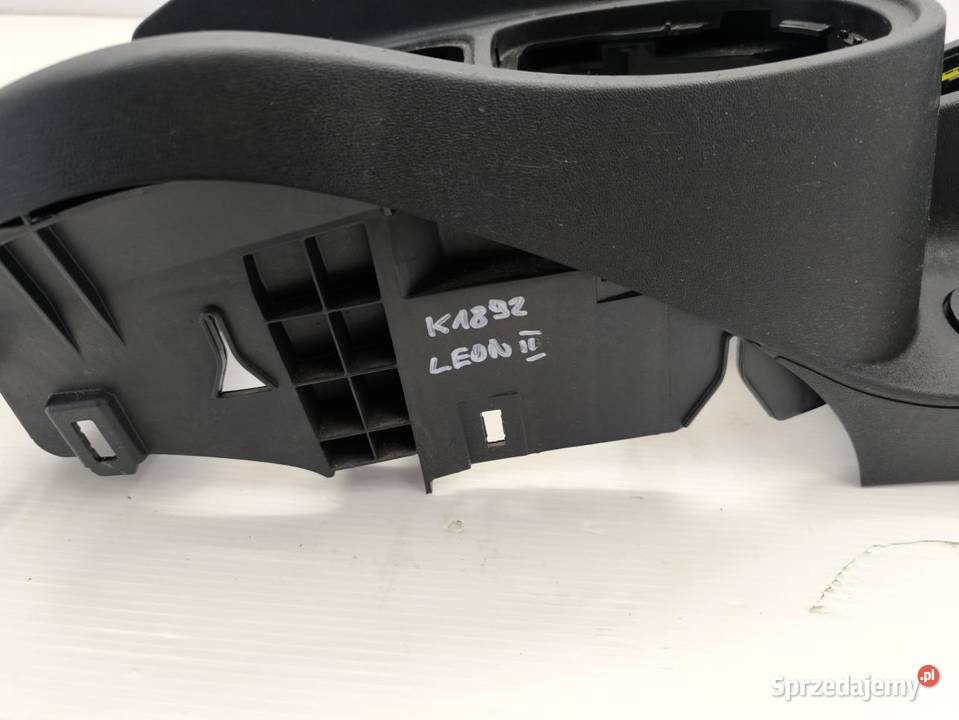 TUNEL SRODKOWY SEAT LEON II 1P08632141C