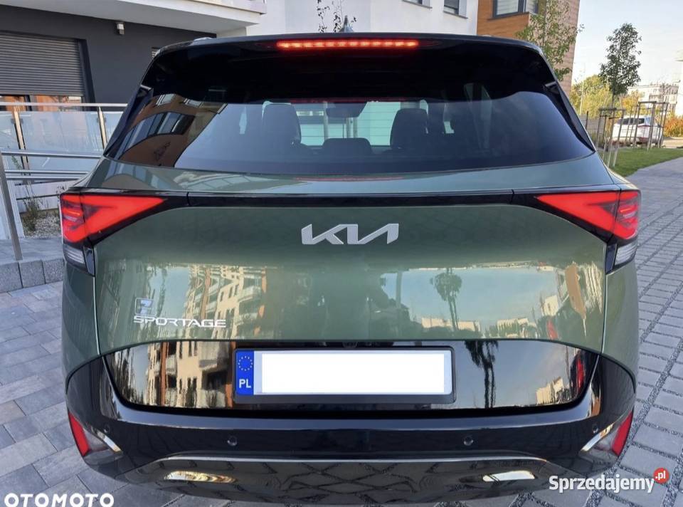 Kia Sportage 4x4 16 hybryda 180 Rok produkcji 2023 sprzedam