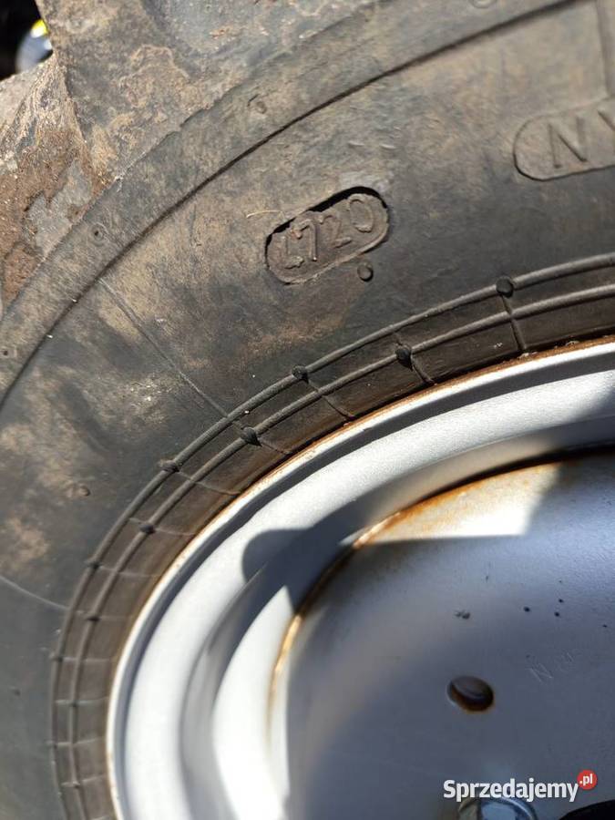 Ciągnik SOLIS 20 wspomaganie zarejestrowany Napęd 4x4 Przeczów