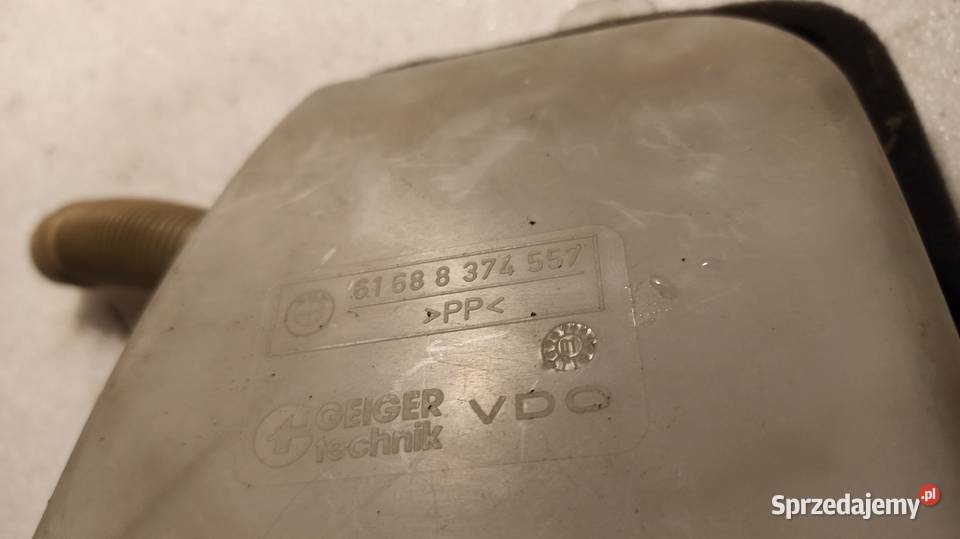 Zbiorniczek spryskiwaczy Bmw e46 Kombi tył Dębica