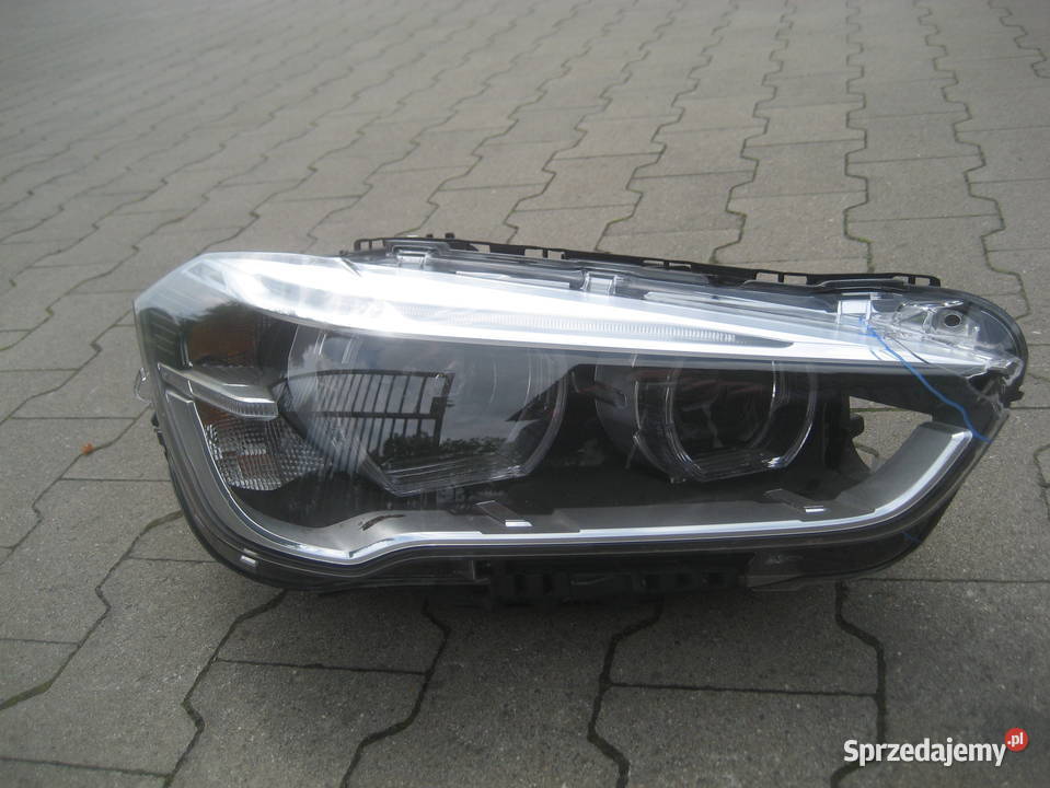 bmw x1 f48 1518r lampa przód prawa full led Lampy przednie
