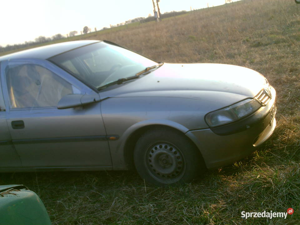 Opel vectra b kola lampy zderzak grill wnetrze pomorskie Lębork sprzedam