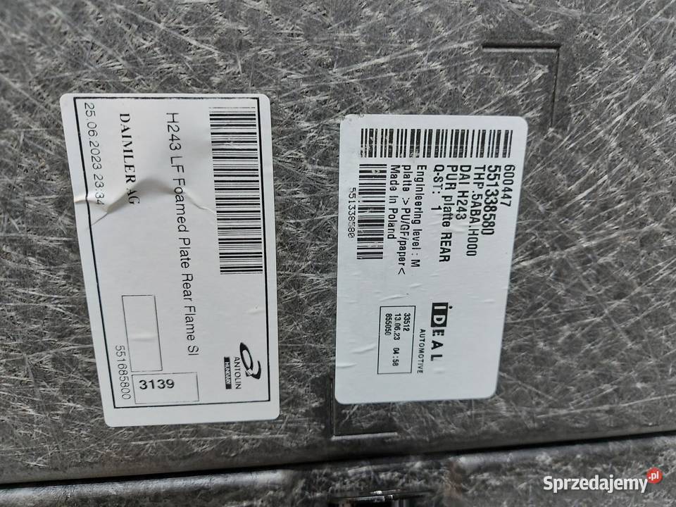 Mercedes EQA 250 W243 PODŁOGA WYKŁADZINA
