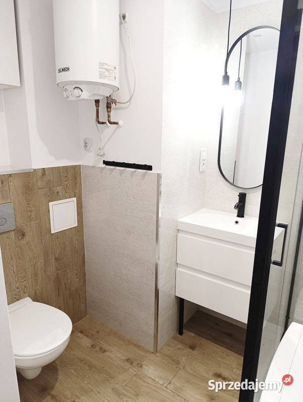 2pok 46met Wrocławskiej BALKONPIWNICA Legnica blok