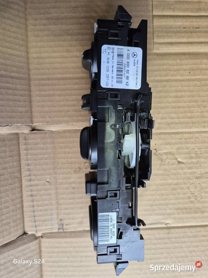 Panel nawiewu Mercedes A0008306285 KZ Oświęcim