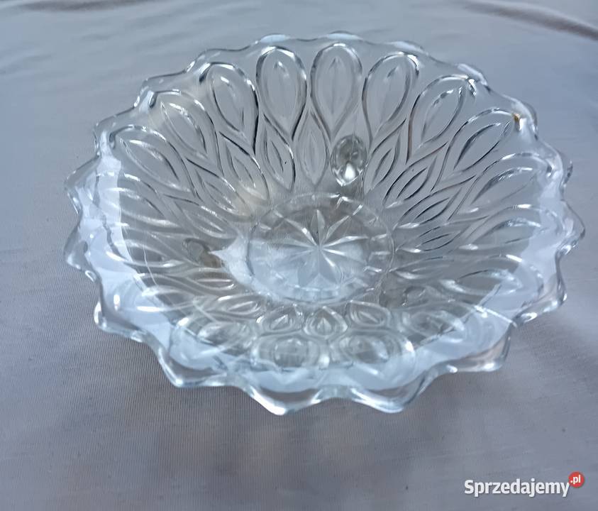 Miseczka salaterka Lausitzer Glas na 3 nożkach Porcelana i szkło Koźminek