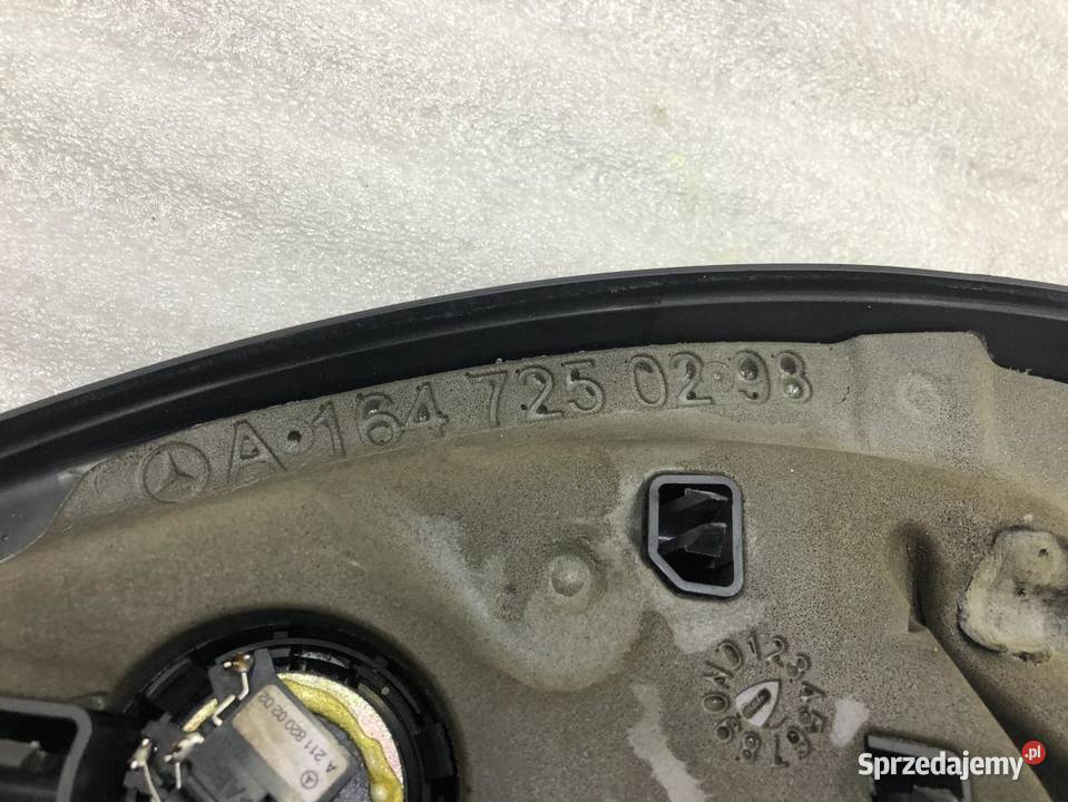 TRÓJKĄT OSŁONA GŁOŚNIKA MERCEDES W164 1647250298 osobowe wielkopolskie