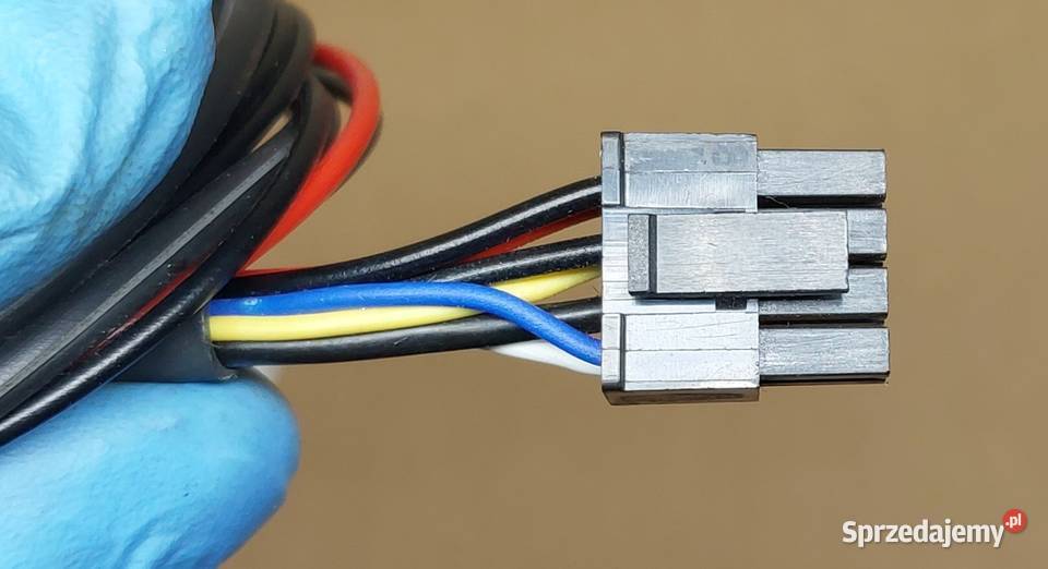 WIĄZKA KABLE BLUETOOTH CAN BUS SYSTEM dolnośląskie Mielęcin