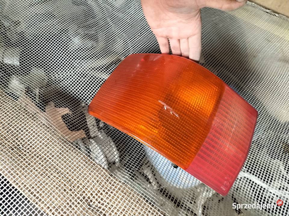 AUDI 80 B3 LAMPA LEWA LEWY TYŁ Kamień-Kolonia