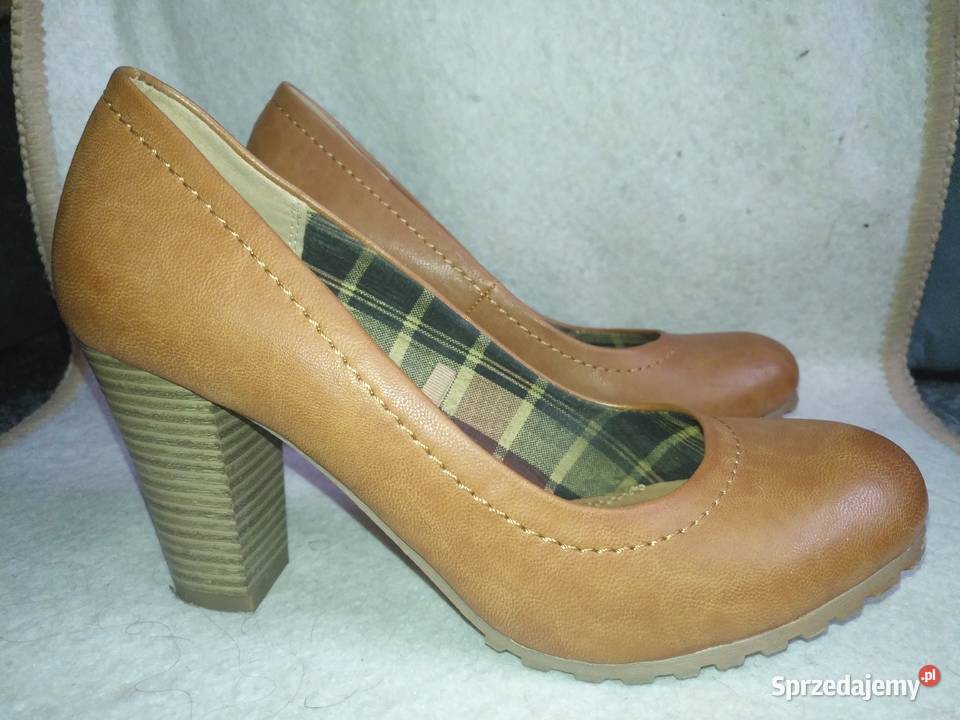 Czółenka JENNIFER na słupku 37 Częstochowa