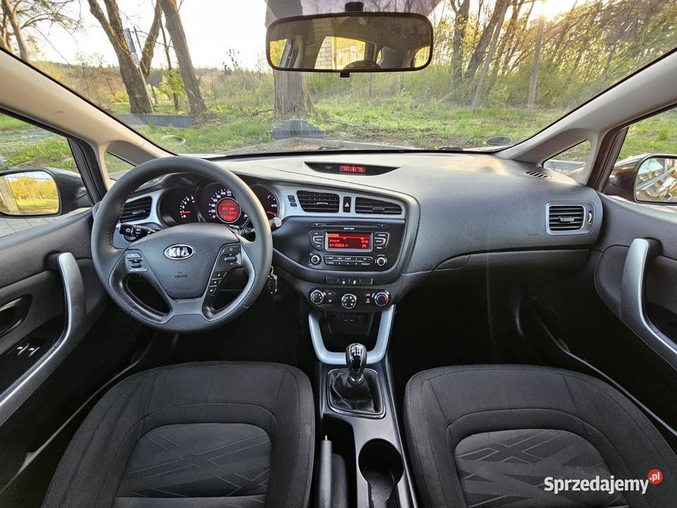 Świeżo sprowadzona Kia ceed 14 CRDi 2013 kurtyny powietrzne Krasnobród