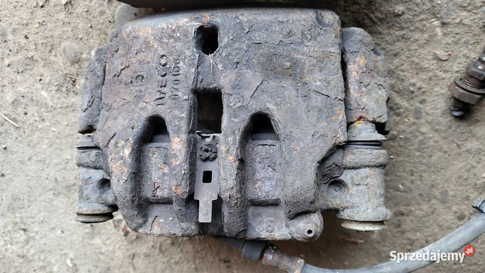 Zaciski przód z jarzmami Iveco Daily 2011 dostawcze małopolskie Czchów