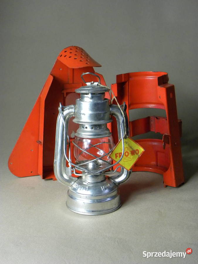 Niemiecka lampa naftowa Frowo 50 drogowy trójkąt dolnośląskie Legnica