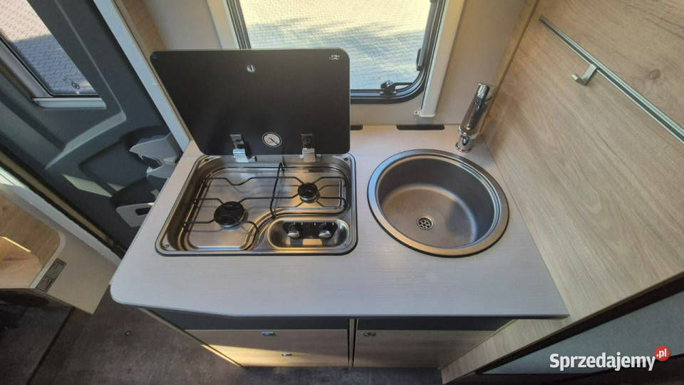 samochody kempingowe Dethleffs Globebus I6 7m pełny VAT