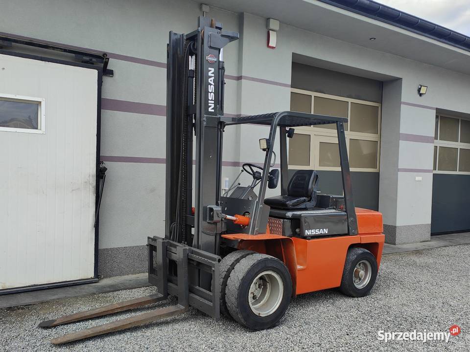 Wózek widłowy Nissan FD35 35T Diesel Terenowy diesel