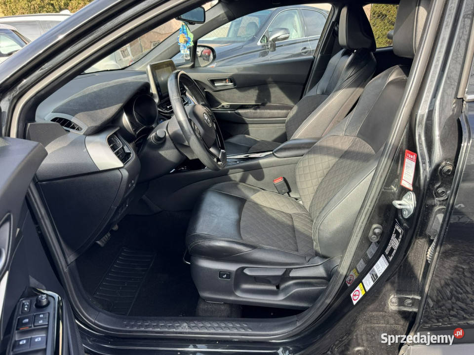 Toyota CHR 18 selection skóra full LED hybryda m czujnik martwego pola