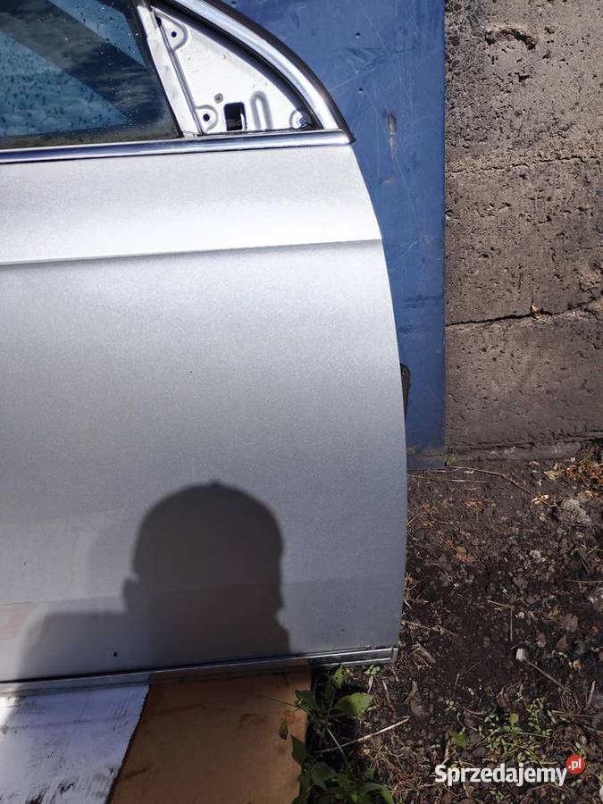 VW PASSAT B7 KOMBI DRZWI PRAWY PRZÓD KOMPLETNE sprzedam