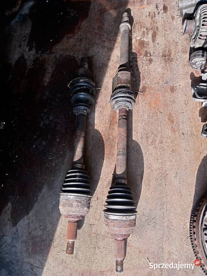 Półoś 19 DCI 131 koni F9Q Renault Części samochodowe Sandomierz