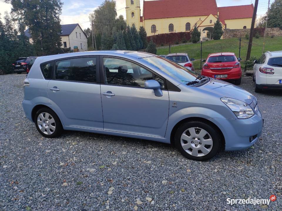 Toyota Corolla Verso 18 benz 7 osobowa Ziębice