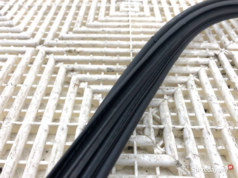 USZCZELKA KLAPY BAGAŻNIKA SUZUKI SCROSS podkarpackie sprzedam