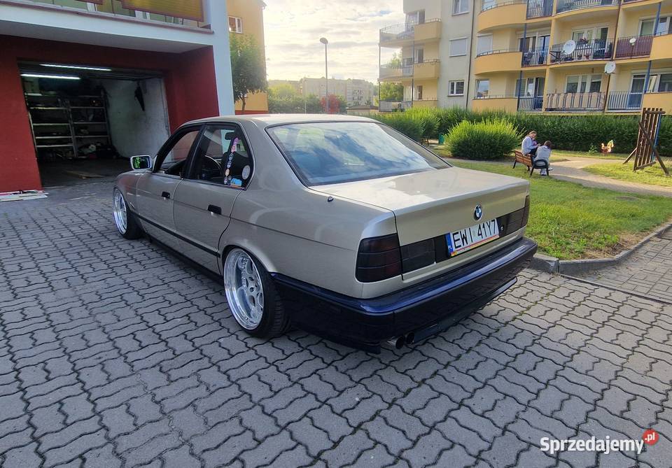 BMW E34 520i airride