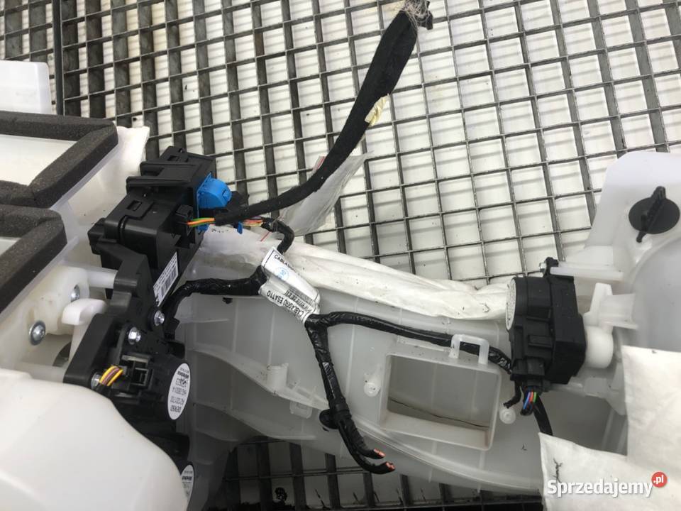 NAGRZEWNICA KOMPLETNA KOMBAJN OPEL COMBO D podkarpackie sprzedam