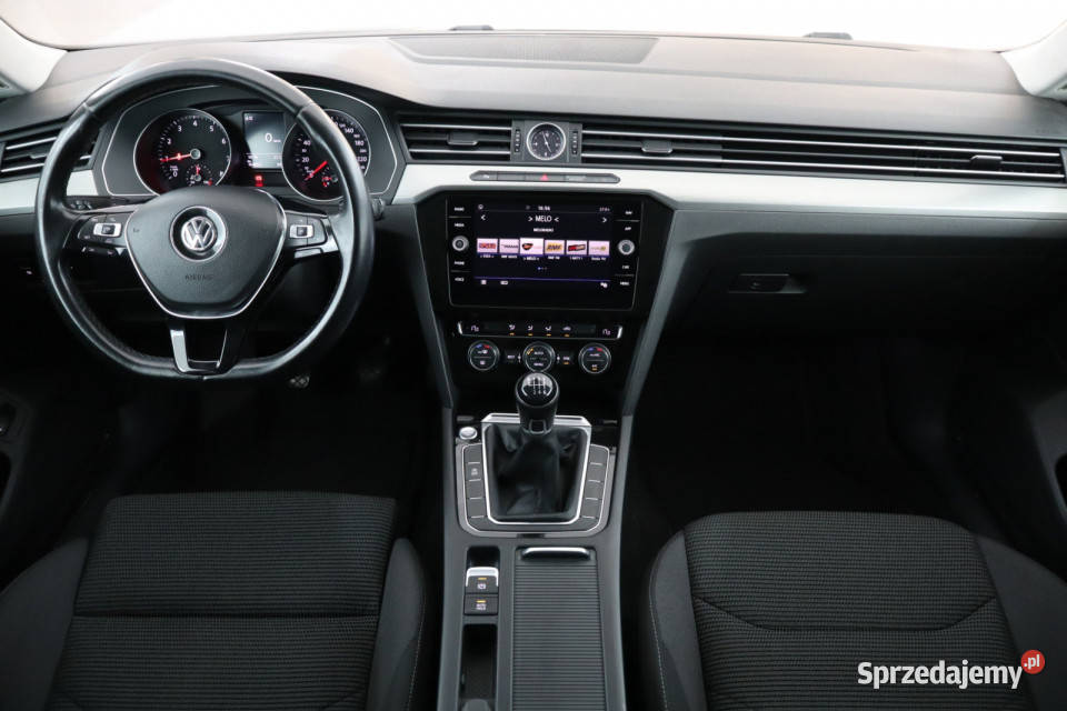 VW Arteon 15 TSI asystent pasa ruchu Arteon Zabrze