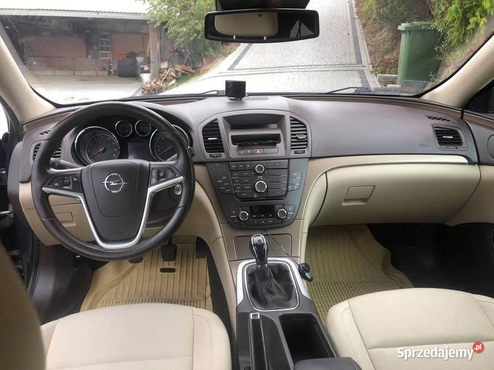 Opel Insignia 20 Turbo 220 4x4 granatowy