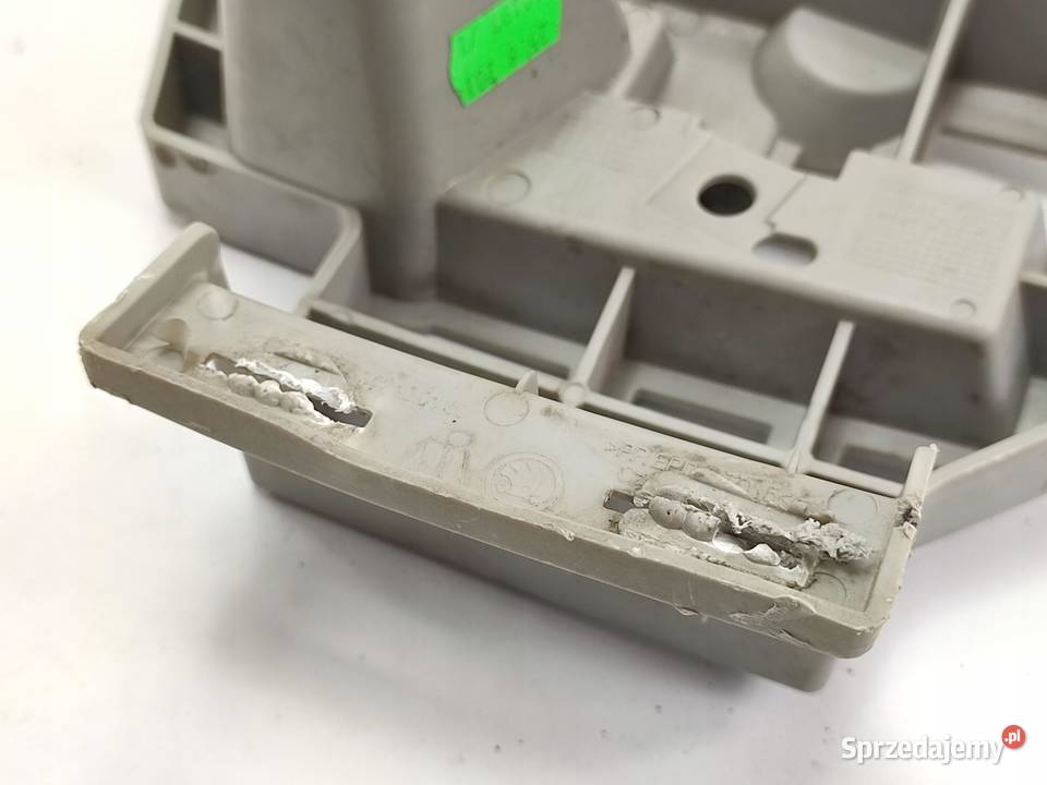 ZAŚLEPKA SPRYSKIWACZA LEWA SKODA OCTAVIA III lubelskie