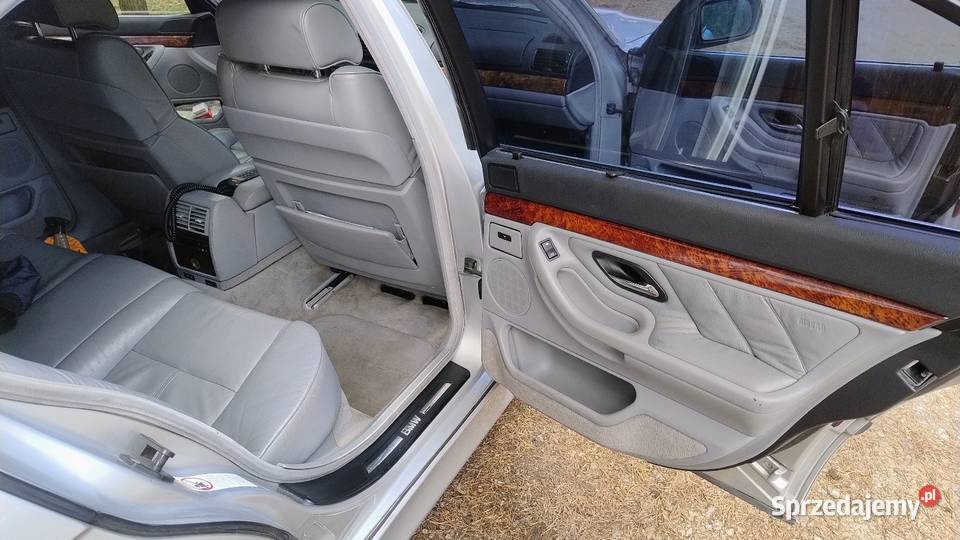 BMW E38 Radom