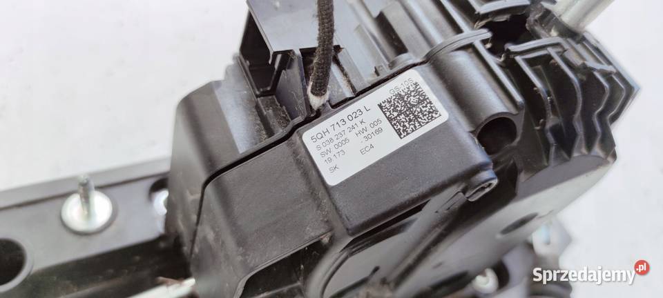 WYBIERAK LEWAREK AUTOMAT AUDI Q3 F3 5QH713023L Przystajń