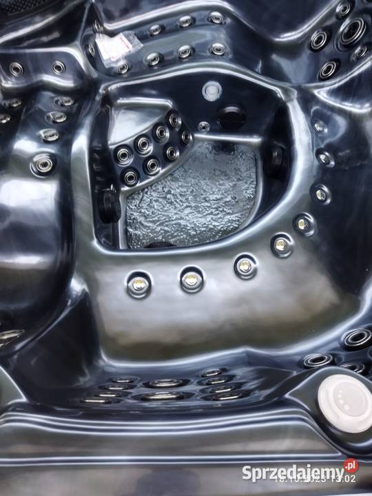 Komfortowe Jacuzzi zewnętrzne Łódź