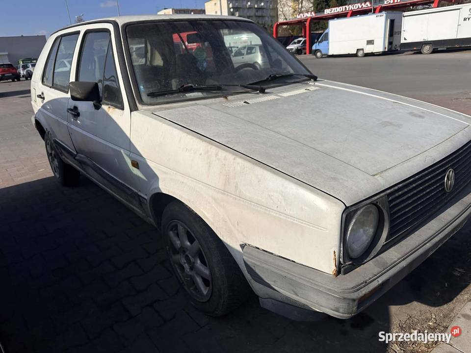 Vw golf 16 d uszkodzony Nowe