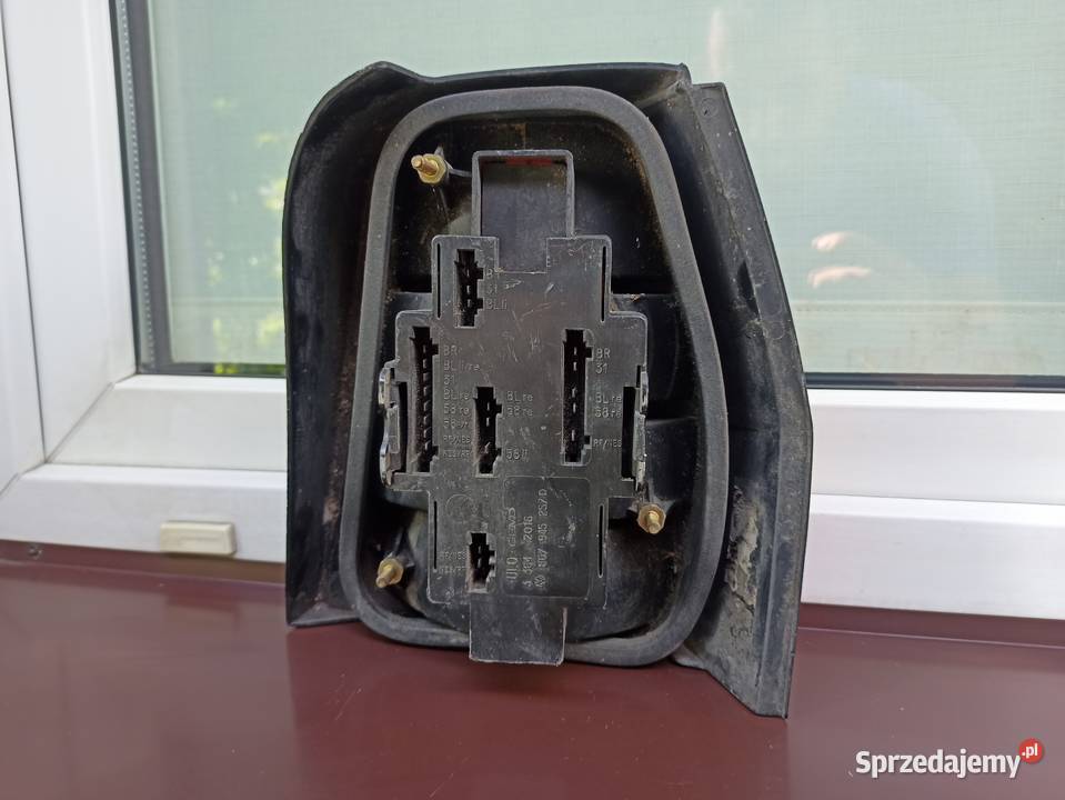 VW Polo II 86c2f kombi lampa tył tylna lewa Sieradz sprzedam