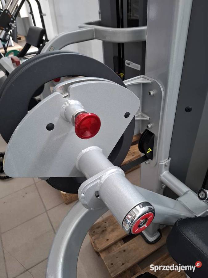 Maszyna na mięśnie czworogłowe uda Nautilus