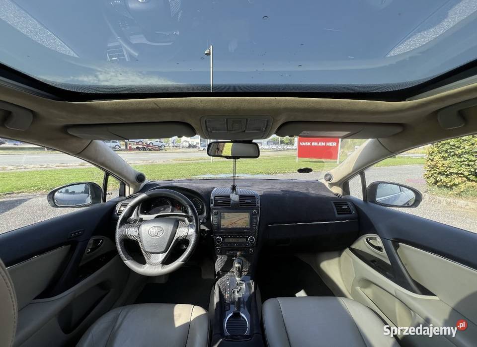 Toyota Avensis diesel Samochody osobowe