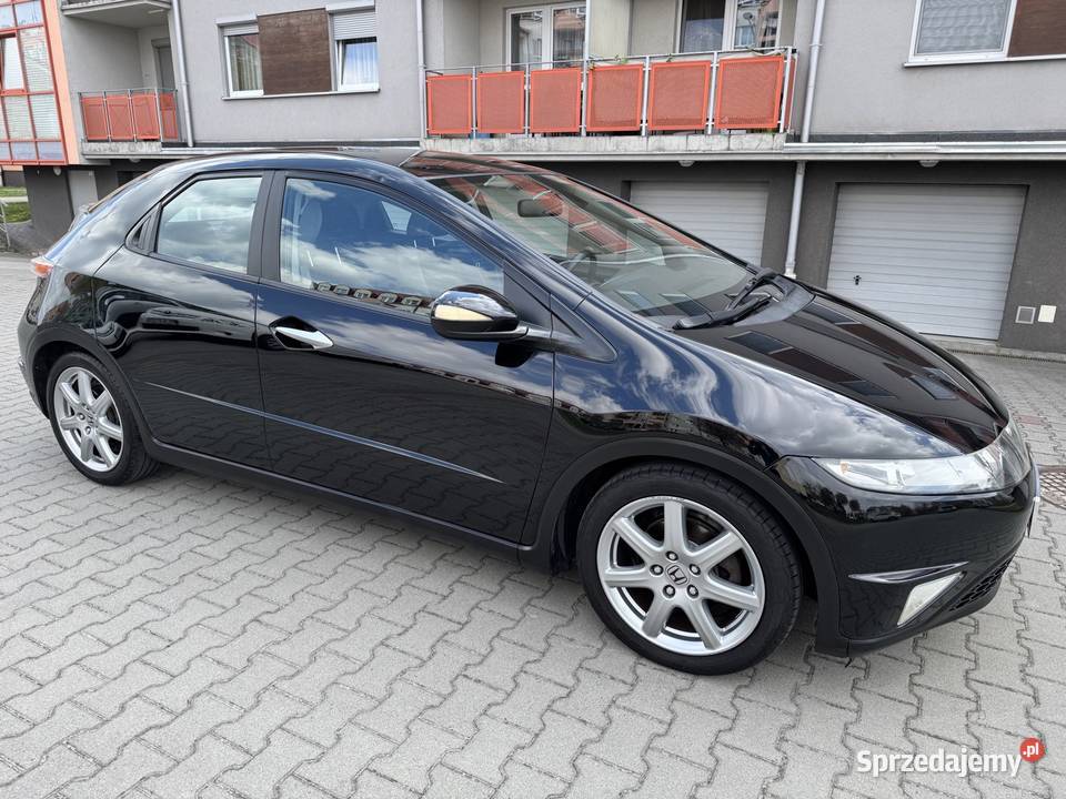 Honda Civic VIII UFO 18 140 GAZLPG niski Mielec