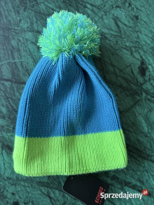 Czapka zimowa z pomponem unisex kolorowa z Częstochowa sprzedam