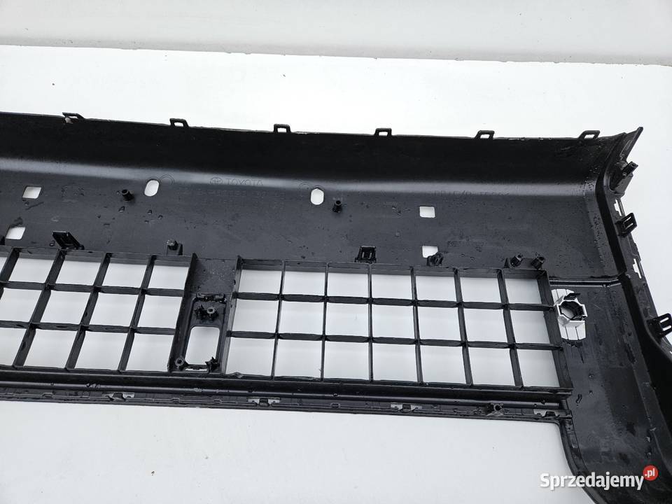 TOYOTA LAND CRUISER J250 PRADO KRATKA ŚRODKOWA Międzychód