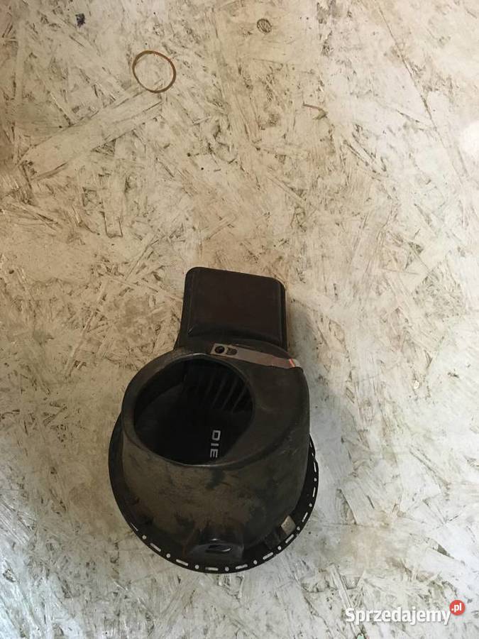 obudowa klapka wlewu paliwa ford mondeo mk2 18td Orzesze