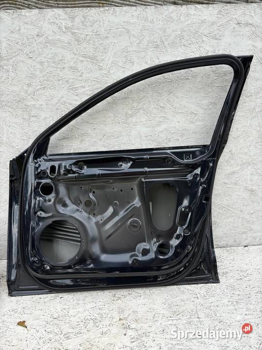 AUDI A4 B9 8W 1620 DRZWI PRAWY PRZÓD 8W0831052 osobowe wielkopolskie Jabłonna