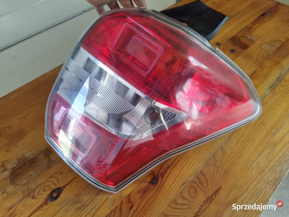 LAMPA TYLNA PRAWA EUROPA 84912SG001