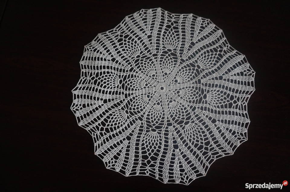 obrus serweta bieżnik szydełkowy rękodzieło wielokolorowy Libiszów-Kolonia