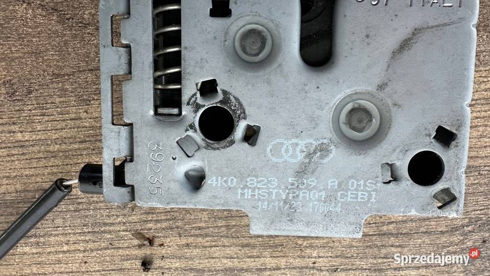 AUDI A6 C8 ZAMEK MASKI LEWY 4K0823509A AUDI A6