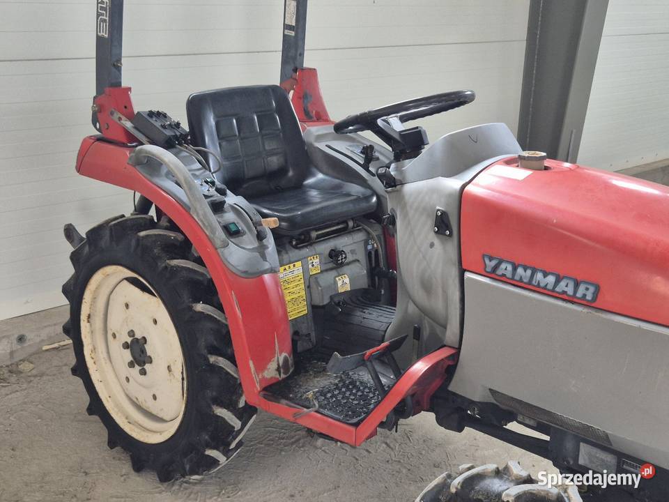 Traktorek traktor YANMAR AF16D 16 44 Napęd 4x4 Małuszyn