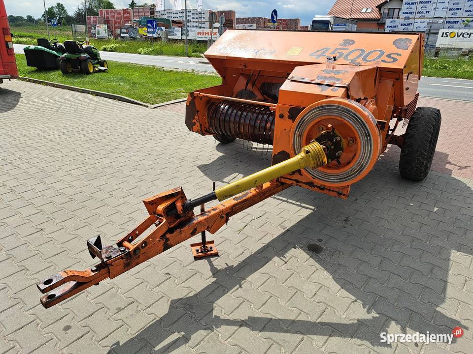 Prasa kostkująca do słomy siana Someca 4500S małopolskie